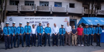 गोल्छा ग्रुपद्वारा ट्राफिक प्रहरी कार्यालय बग्गीखानालाई २० थान मोटरसाइकल हस्तान्तरण