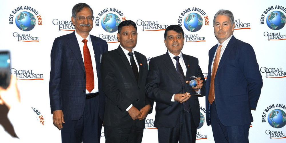 ग्लोबल आइएमई बैंक दोस्रो पटक ‘बेष्ट बैंक अवार्ड’बाट सम्मानित