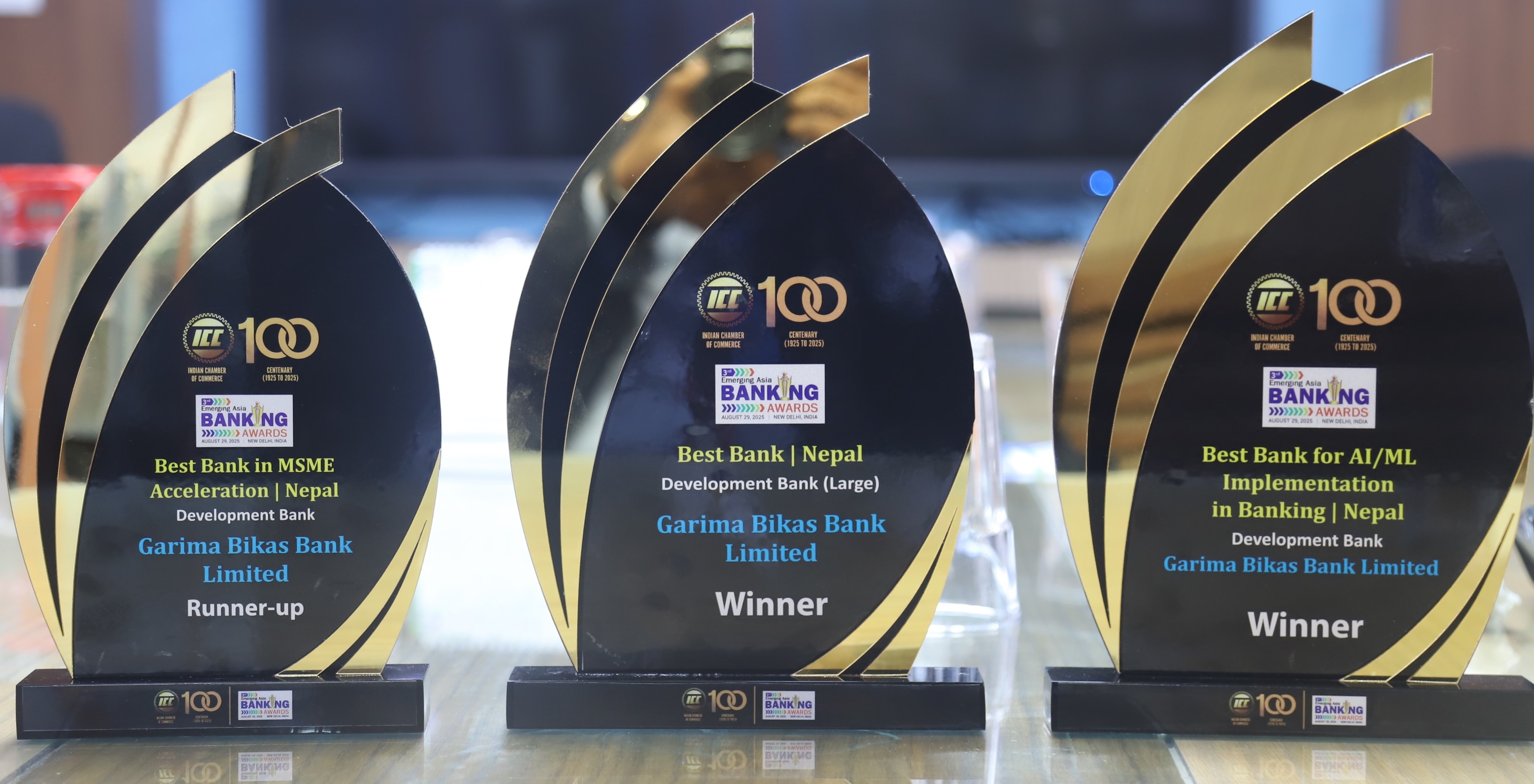 महालक्ष्मी विकास बैंक इन्डियन चेम्बर अफ कमर्सको प्रतिष्ठित अवार्डबाट सम्मानित